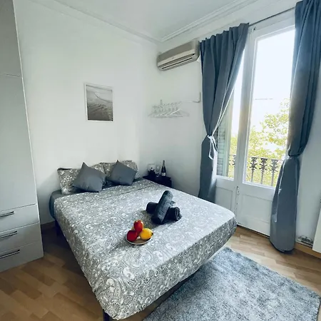 Valencia 2 Bed and breakfast Barcelona